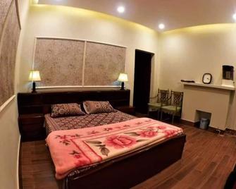 Jungle Castle Murree - Murree - Bedroom
