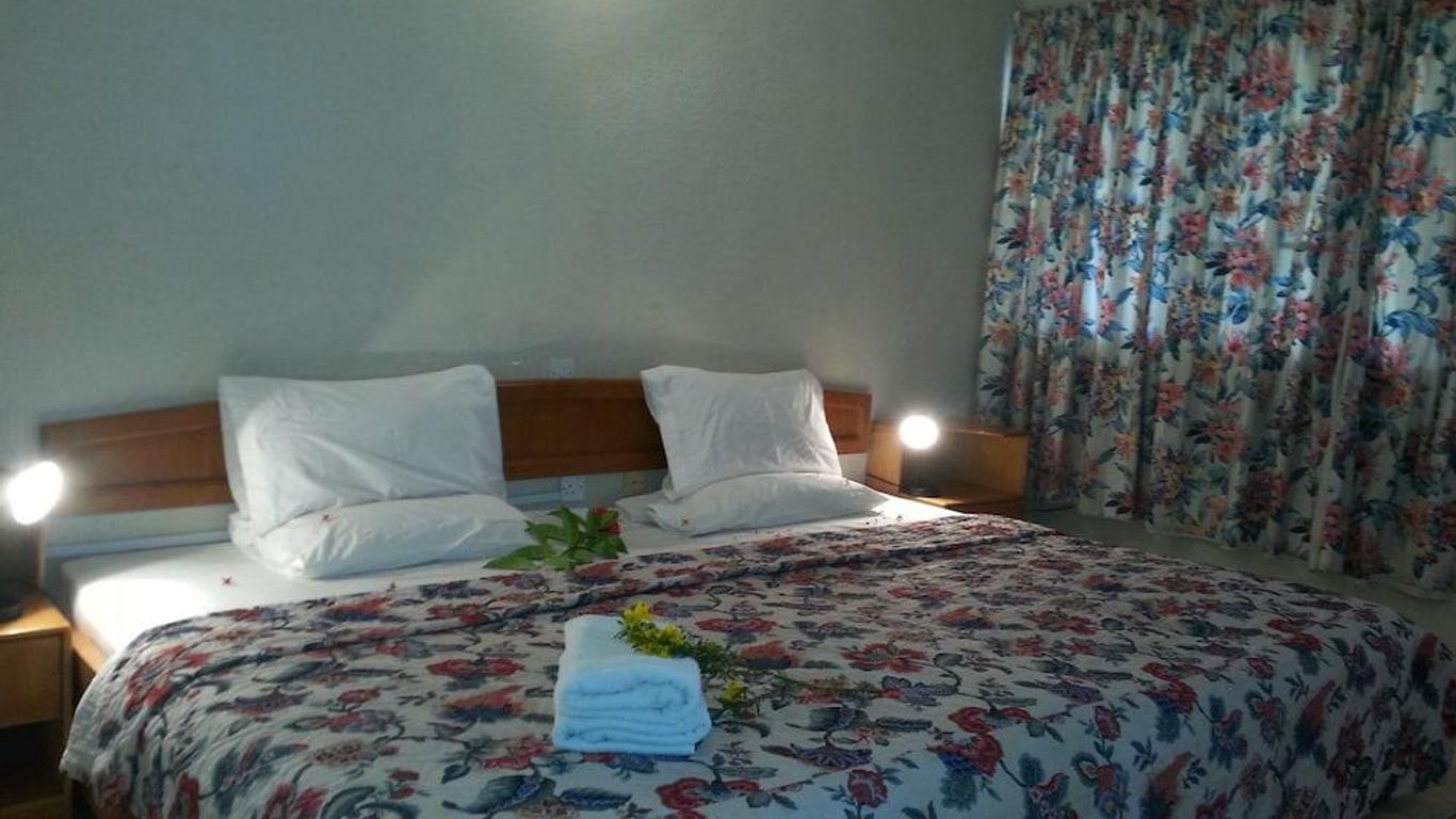 Paradise Resort, Lake Bosomtwe