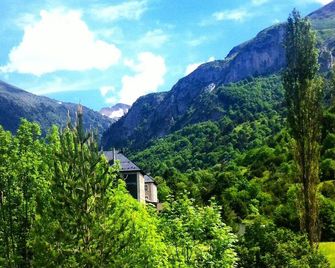 Hotel Santa Cristina Petit Spa - Canfranc - Outdoor view