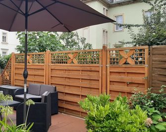 Weber Apartments - Dresde - Patio