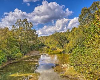 Huntsville Cabin With Fire Pit, Atv Authorized Route - Huntsville