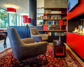 Bastion Hotel Nijmegen - Nijmegen - Lounge