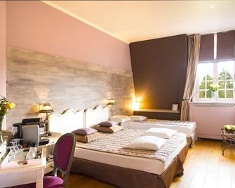 Chateau-Hotel De Belmesnil - Saint-Denis-le-Thiboult