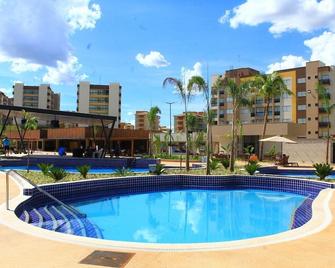 Flat no Praias do Lago Eco Resort - Hotférias - Caldas Novas - Pool