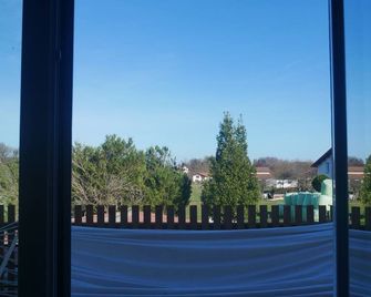 Auberge Trabenia - Senpere - Balcón