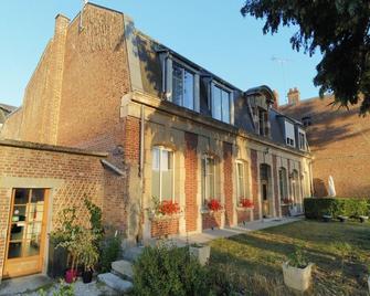 Chambres d'Hotes Noir Lion - Péronne - Edificio