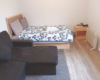 2 Beds including 1 Sofa Bed Serviced Chalet B - Rotorua - Schlafzimmer
