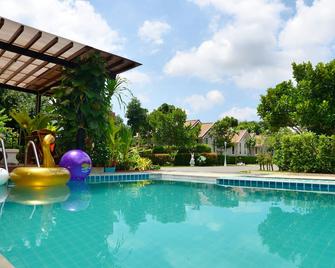 Chanpraya Resort - Chanthaburi - Piscina