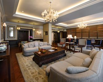 Eastern & Oriental Hotel - George Town - Lounge