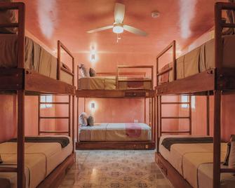Casa Amate 61 Boutique Hostel - Mérida - Bedroom