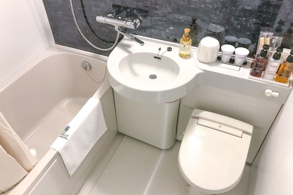 Hotel Livemax Takamatsu Eki Mae - Takamatsu - Bad