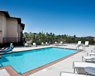 Hampton Inn & Suites Arroyo Grande/Pismo Beach Area - Arroyo Grande - Piscina