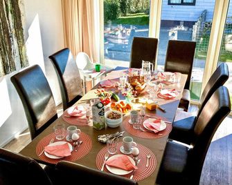 De Flierefluiter - Sint Annaland - Comedor
