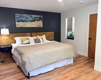 Family Ski Haven 3BR Retreat near Powder Mountain & Snowbasin - Ogden - Bedroom