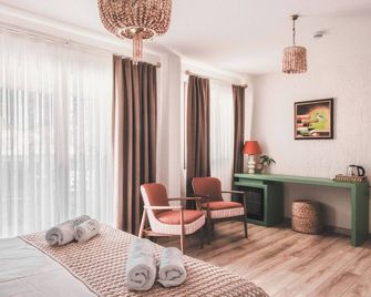 Pietra Social House - Urla - Bedroom