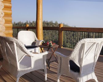 Courtwood Inn - Murphys - Balcony