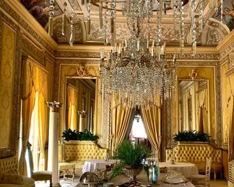 Palazzo Cherubini-Pools & Wellness - Rossano