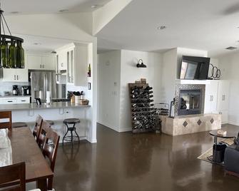 Top of the Hill 4 Br home by RedAwning - San Miguel - Cocina