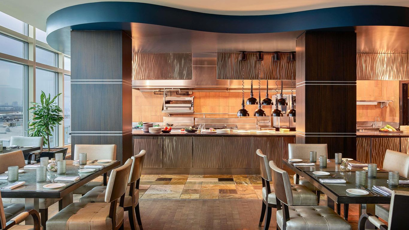 Fairmont Vancouver Airport