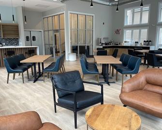 Baymont by Wyndham Gold River - Gold River - Restaurant