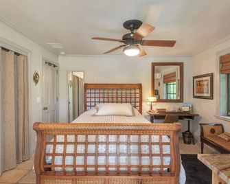 La Quiete Cove for One - לייק וורת' - חדר שינה