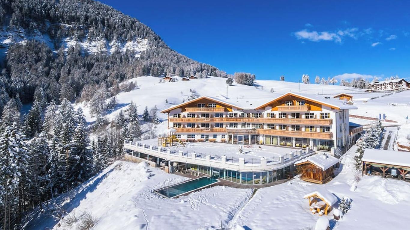 هوتل شيرلين