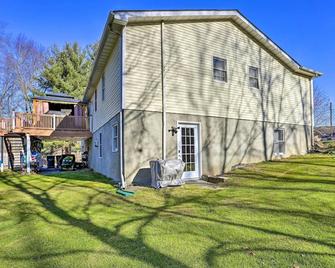 New Paltz Apt - 11 Mi to Poughkeepsie! - New Paltz - Building