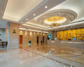 Vienna International Hotel Shenzhen Guan - Shenzhen - Lobby