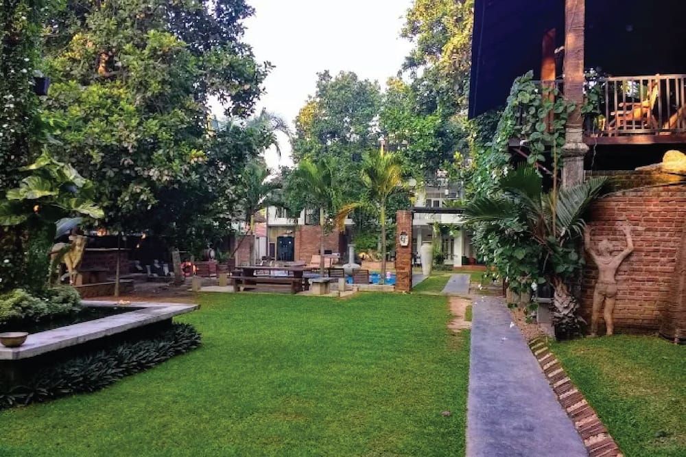 إيربورت سيتي هوب هوتل باي ليدز