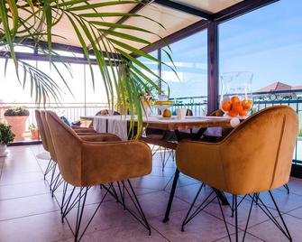 Apartment and Rooms Ana - Podstrana - Balkong