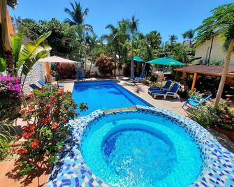 Hotelito Swiss Oasis - Puerto Escondido - Piscina
