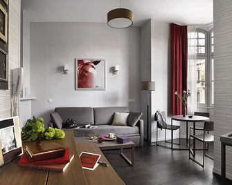 Aparthotel Adagio Strasbourg Place Kléber - Straßburg - Wohnzimmer