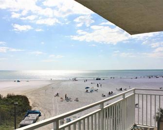 Enjoy Panoramic Gulf Views at Jamaica Royale 301 Beachfront Condo! - Sarasota - Strand