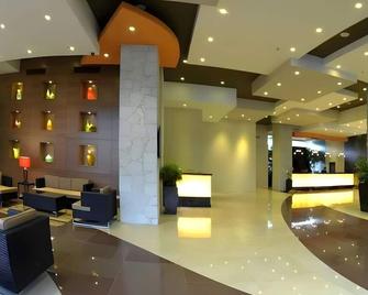 Hock Lee Hotel and Residences - Kuching - Lobby