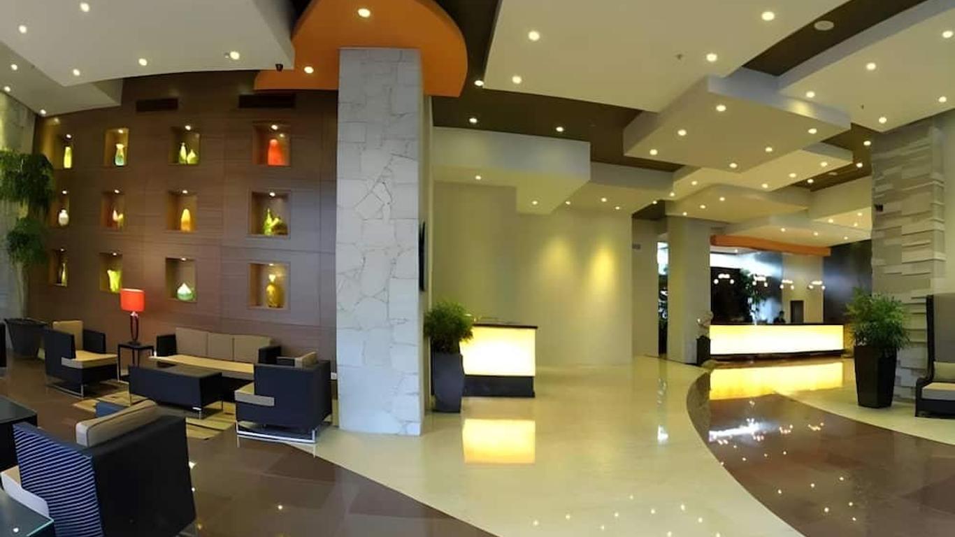 Hock Lee Hotel and Residences