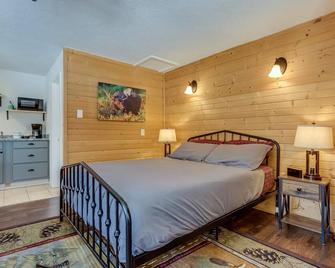 Cedar Cabinfireplaceflexible Check In Times! - Lyons - Bedroom