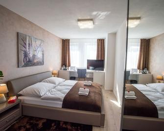More Than Hotel & Accommodation - Bratislava - Habitación