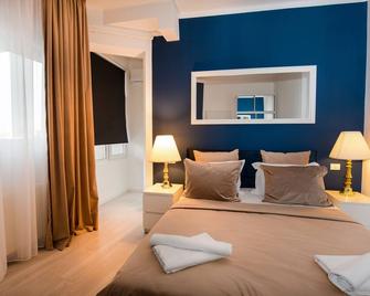 Metropole Apartments Old Center - Bucharest - Bedroom