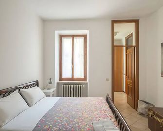 Interno66 - Brescia - Schlafzimmer