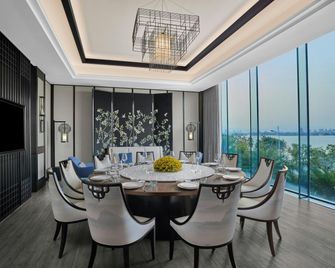 كورتيارد باي ماريوت شيامن - شيامن - غرفة طعام