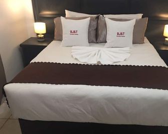 Bj&t Vacation Homes - Kasane - Chambre