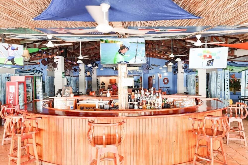 Fish Hook Marina & Lodge - Golfito - Bar