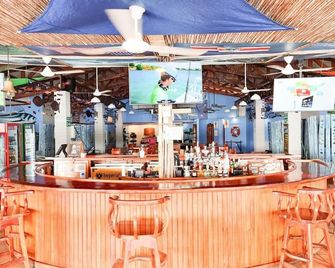 Fish Hook Marina & Lodge - Golfito - Bar