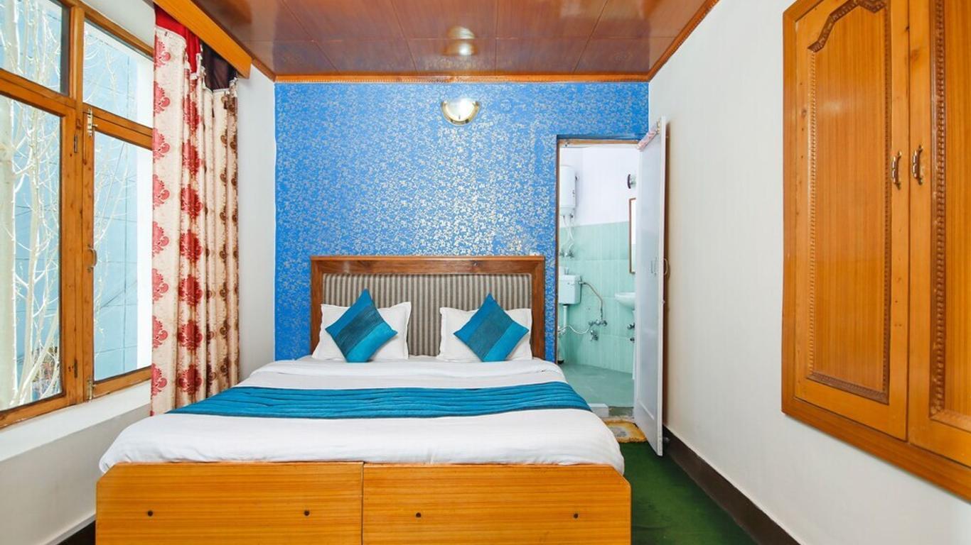 OYO 14082 Hotel Himalayan Stays