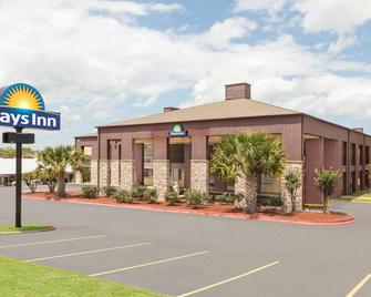 Days Inn by Wyndham College Station University Drive - College Station - Building