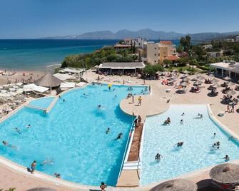 Almiros Apartments - Acharavi - Piscina