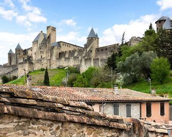 Au Puits de la Cité - Terrasse Vue Cité - Wifi - Carcassonne - Gebouw