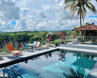 Vista Canyon Inn - Santa Ana - Piscina