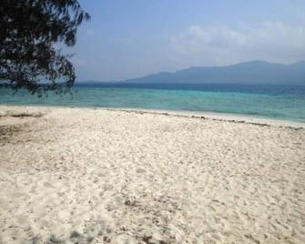 Menjangan Resort with an Ocean View, White Beach Sand and Mountain layout! - Karimunjawa - Beach