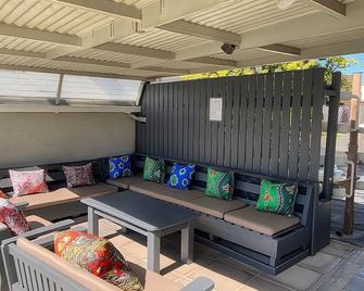 Green Elephant Backpackers - קייפ טאון - סלון